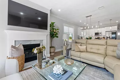 843 Ledgewood Way #843, Clinton, MA 01510 - Photo 4