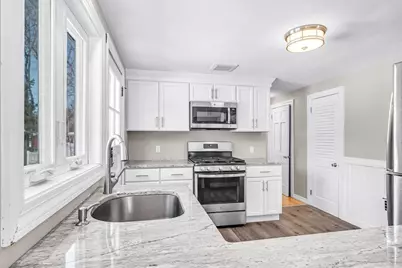 140 Slumber Ln, Springfield, MA 01128 - Photo 8