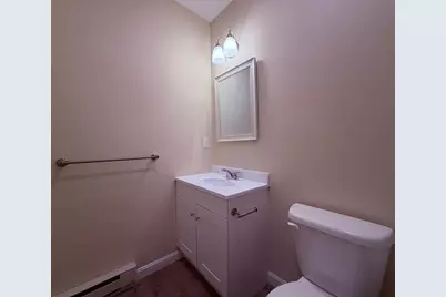 85 Lowell #6, Peabody, MA 01960 - Photo 14