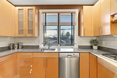 38 Brookford St #2, Cambridge, MA 02140 - Photo 12