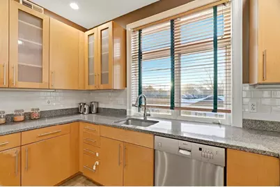 38 Brookford St #2, Cambridge, MA 02140 - Photo 10