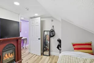 238 E Main St, Chicopee, MA 01020 - Photo 22