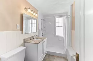 16-18 Pondview Rd, Arlington, MA 02474 - Photo 12