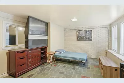 748 Ashby State Road, Fitchburg, MA 01420 - Photo 22