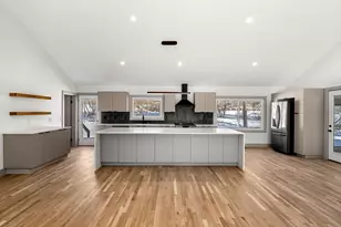 44 Foster St, Danvers, MA 01923 - Photo 6