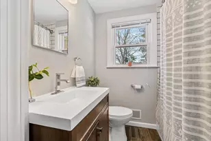 35 Gleason St, Framingham, MA 01701 - Photo 12