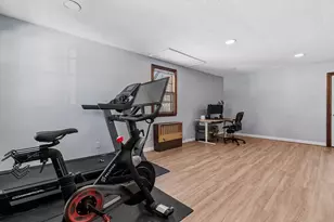 35 Gleason St, Framingham, MA 01701 - Photo 8