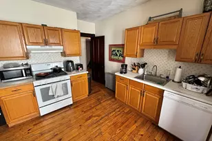 211 Holland St, Somerville, MA 02144 - Photo 28