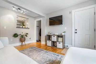 5 Russell St. #1, Amesbury, MA 01913 - Photo 4