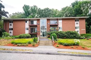 10 Crescent Dr, Andover, MA 01810 - Photo 1