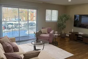 10 Crescent Dr, Andover, MA 01810 - Photo 2