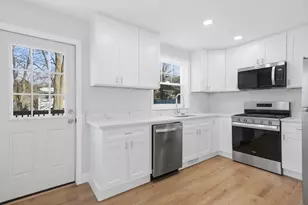 19 Garden St, Haverhill, MA 01830 - Photo 1