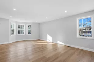 19 Garden St, Haverhill, MA 01830 - Photo 10