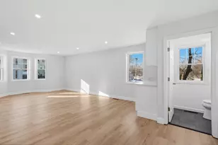 19 Garden St, Haverhill, MA 01830 - Photo 12