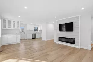 19 Garden St, Haverhill, MA 01830 - Photo 6