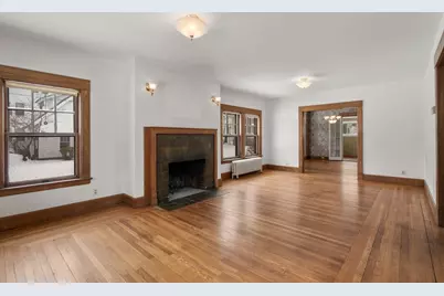 61 Cleveland St, Holyoke, MA 01040 - Photo 6