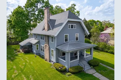 61 Cleveland St, Holyoke, MA 01040 - Photo 2