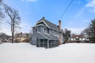 61 Cleveland St, Holyoke, MA 01040 - Photo 30