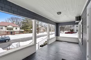 61 Cleveland St, Holyoke, MA 01040 - Photo 4