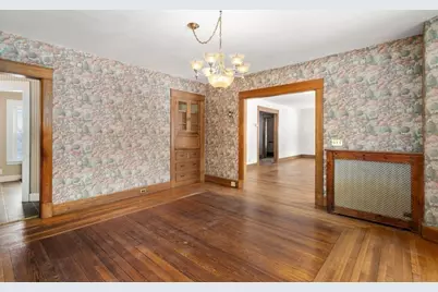 61 Cleveland St, Holyoke, MA 01040 - Photo 14