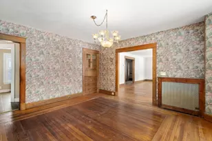 61 Cleveland St, Holyoke, MA 01040 - Photo 14