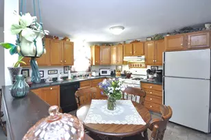 95 Amber Dr, East Bridgewater, MA 02333 - Photo 6