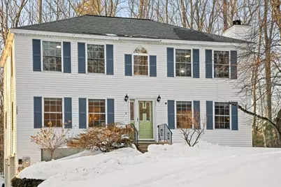 8 Hemlock St, Paxton, MA 01612 - Photo 1