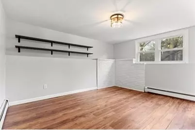 18 Wainwright Ave, Haverhill, MA 01835 - Photo 10