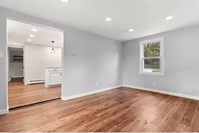 18 Wainwright Ave, Haverhill, MA 01835 - Photo 6