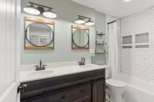 18 Wainwright Ave, Haverhill, MA 01835 - Photo 8