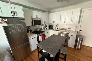 204 Endicott, Boston, MA 02113 - Photo 2