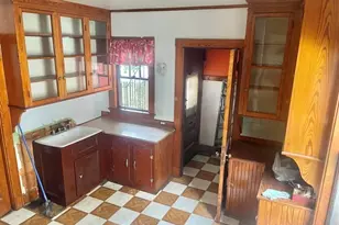 47 Pleasant St, Everett, MA 02149 - Photo 4