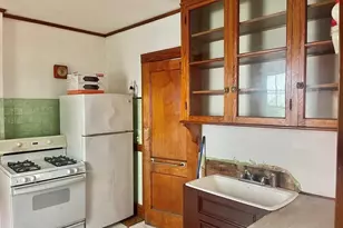 47 Pleasant St, Everett, MA 02149 - Photo 2