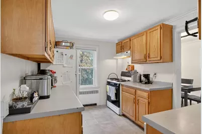 8-10 Willow St, Newton, MA 02459 - Photo 18