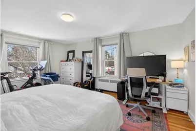 8-10 Willow St, Newton, MA 02459 - Photo 10