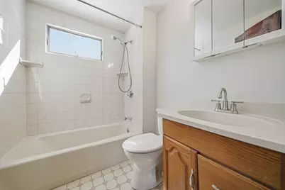 36 Jasper St, Saugus, MA 01906 - Photo 16