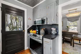 97 Pleasant St, Milton, MA 02186 - Photo 18