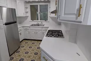 378 Fellsway W, Medford, MA 02155 - Photo 8