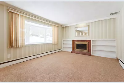 11 Lorraine Ter, Arlington, MA 02474 - Photo 4