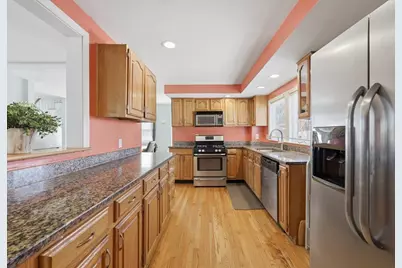 185 Dover St, Brockton, MA 02301 - Photo 2