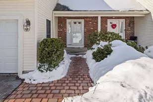 268 Magill Dr, Grafton, MA 01519 - Photo 2