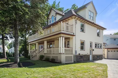 4 Grove St, Medford, MA 02155 - Photo 2