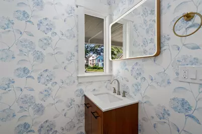 4 Grove St, Medford, MA 02155 - Photo 16