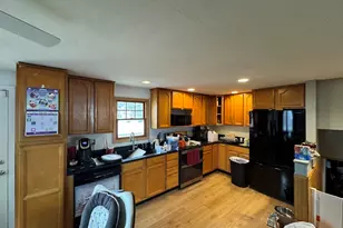 132 Commonwealth Ave, Lowell, MA 01852 - Photo 2