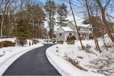 3 Mohegan Circle, Milford, MA 01757 - Photo 2