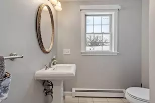 3 Mohegan Cir, Milford, MA 01757 - Photo 8