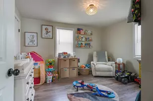 87 Adams St, New Bedford, MA 02746 - Photo 2