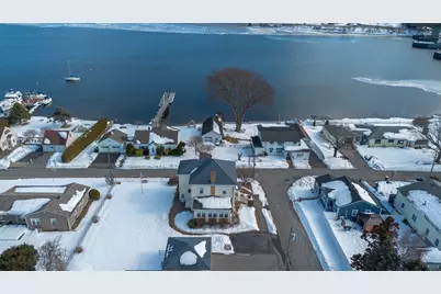 8 Westhill Ave, Somerset, MA 02726 - Photo 2