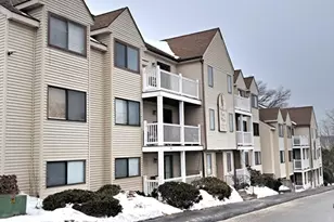 11 Hulbert Rd, Worcester, MA 01603 - Photo 2