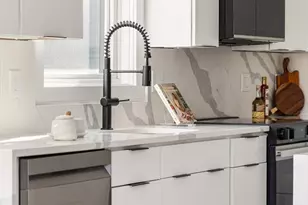 130 Shirley St, Winthrop, MA 02152 - Photo 8